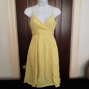 🥰 B2G1F Forever 21 Contemporary Yellow Summery Flowy Dress in Size XS